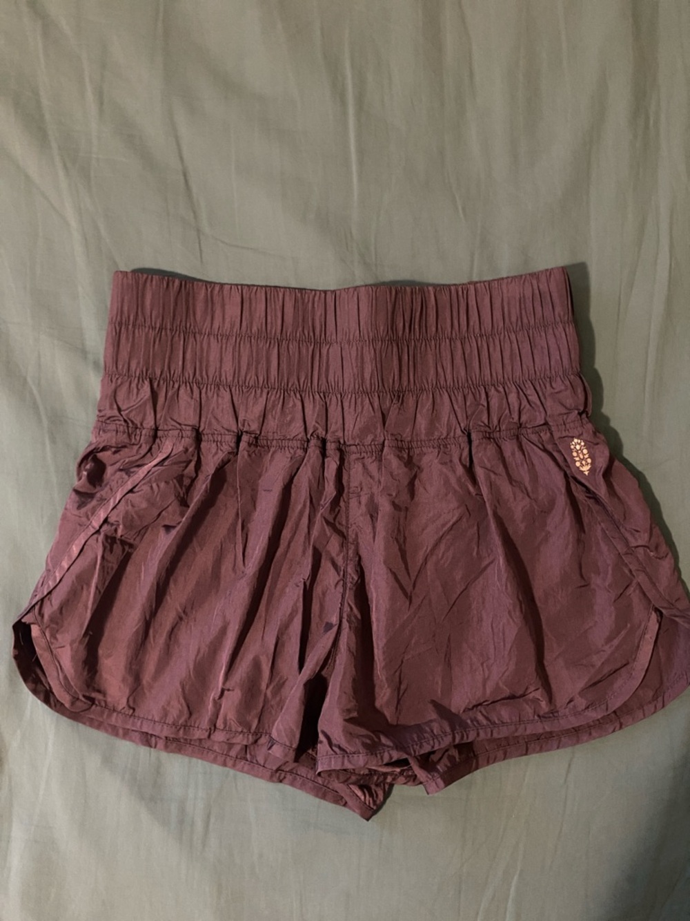 NWOT FREE PEOPLE MOVEMENT DARK PURPLE SHORTS SIZE MEDIUM